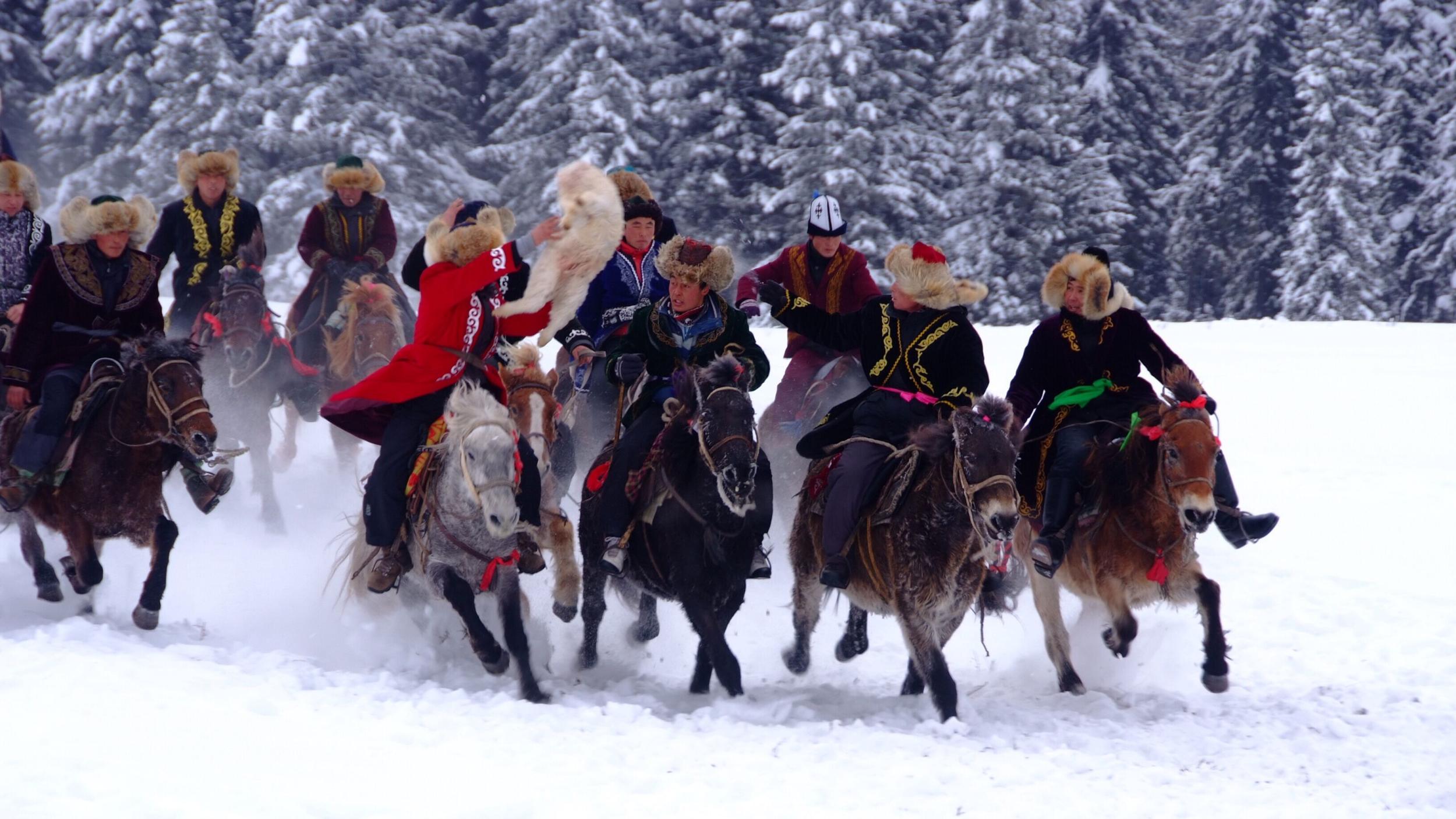 境外游客新疆畅玩攻略：探秘壮美西域，共赴绮丽之约